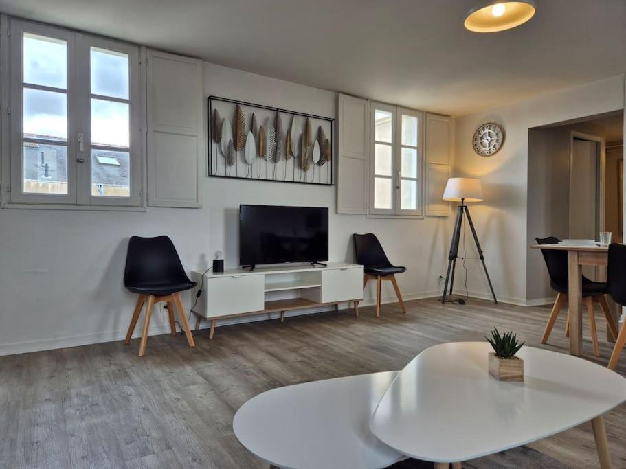 Les Carmes Apartment Angers Bagian luar foto